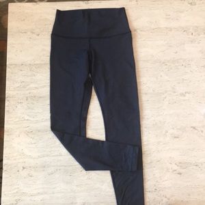 Sz 4 Lulu denim colored high waisted leggings.